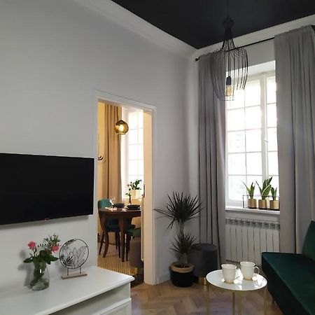 Ndm Apartament Warsaw Luaran gambar